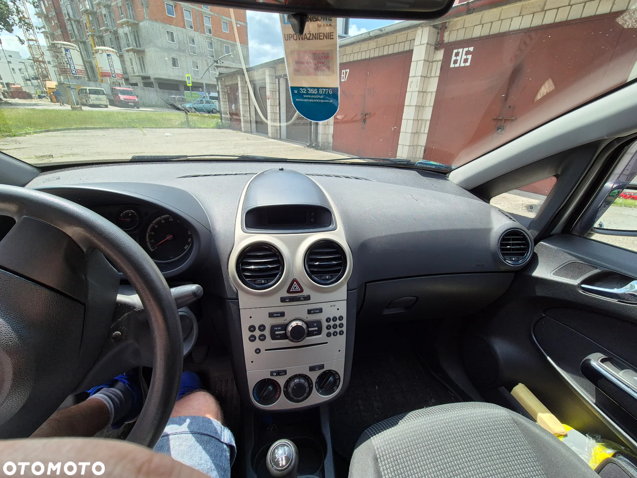 Opel Corsa 1.2 16V Enjoy - 9