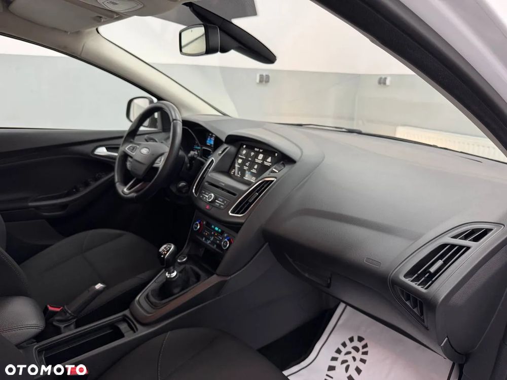 Ford Focus 1.5 TDCi ECOnetic 88g Start-Stopp-System Trend - 29