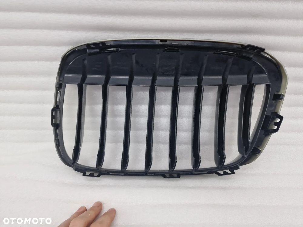 BMW X1 F48 M-PAKIET 15- PRAWA NERKA / ATRAPA / GRILL PRZEDNI PRZÓD CZARNY BLACK , NR 7383364 / 186675-10 , NR AUKCJI GL188/2 - 9