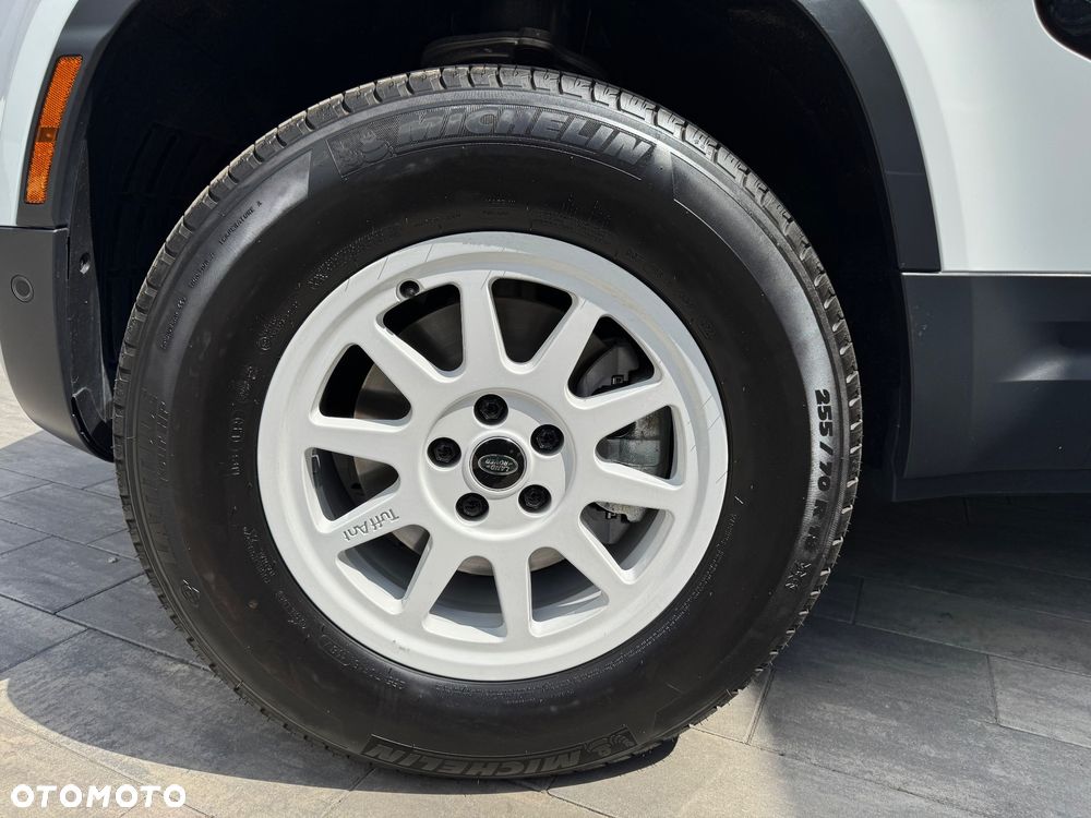 Land Rover Defender 110 P300 - 10