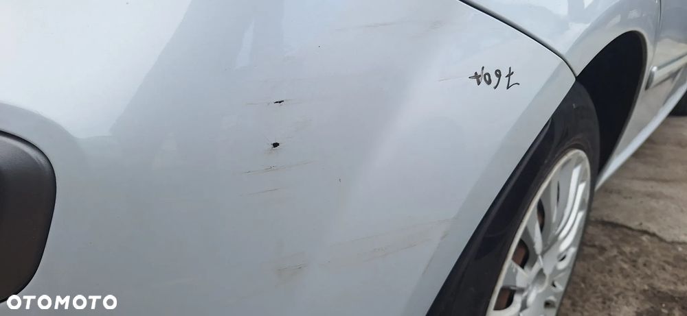 Fiat Grande Punto Evo Zderzak Tył Tylny Kod Lakieru 760A - 24