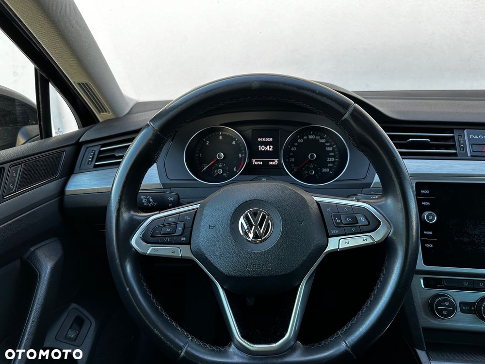 Volkswagen Passat 2.0 TDI EVO Business - 14