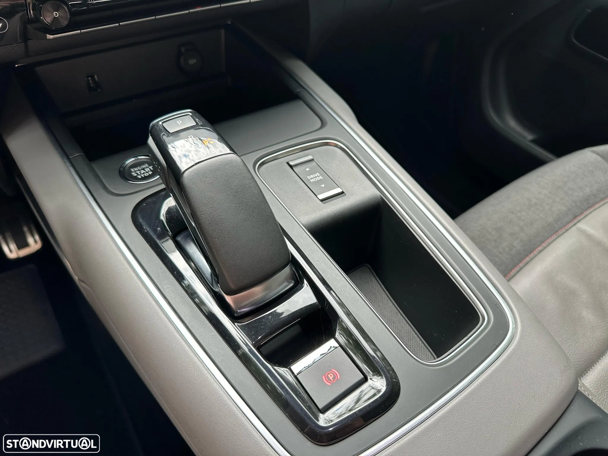 Citroën C5 Aircross 1.6 Hybrid Feel Pack e-EAT8 - 24