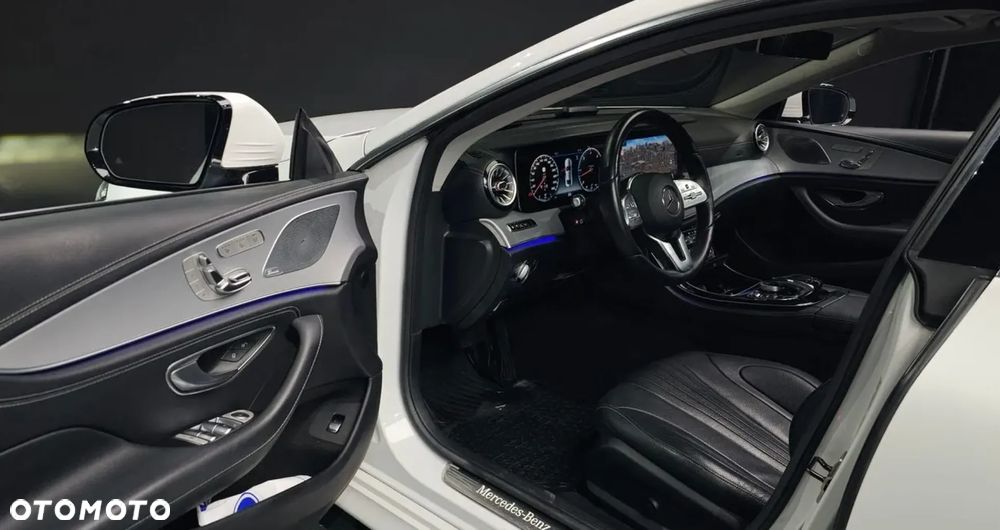 Mercedes-Benz CLS 400 d 4Matic 9G-TRONIC AMG Line - 12