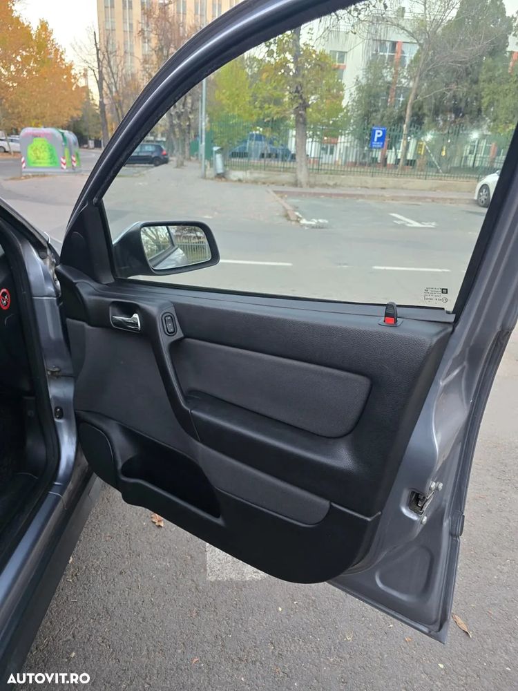 Opel Astra Classic 1.6i - 12