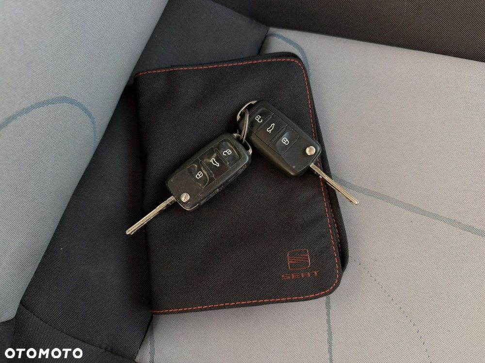 Seat Ibiza 1.4 16V Reference Salsa - 28