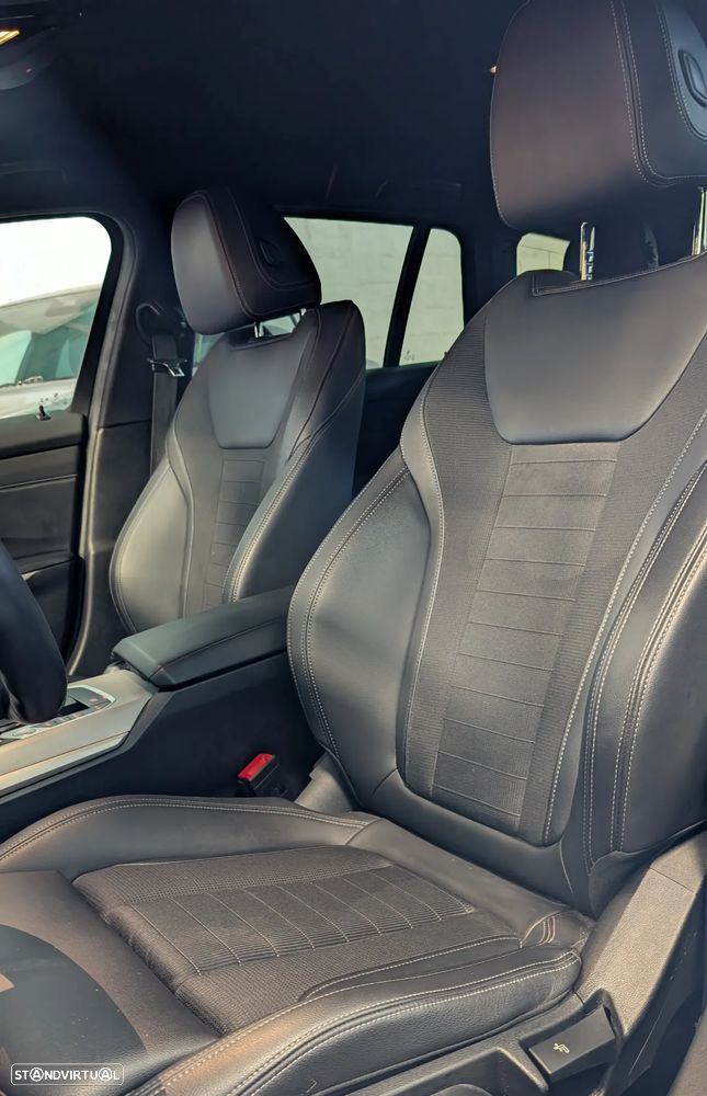 BMW 320 e Touring Corporate Edition Auto - 15