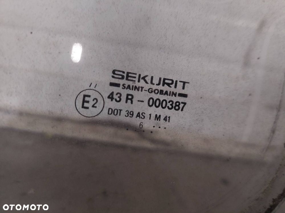 SZYBA CZOŁOWA PRZEDNIA RENAULT TRAFIC I LIFT 89-00 MAZOWSZE - 2