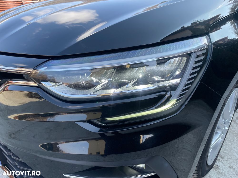 Renault Megane E-TECH 160 INTENS - 9