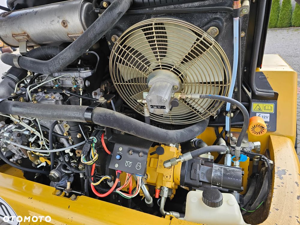 Caterpillar 906 - 14