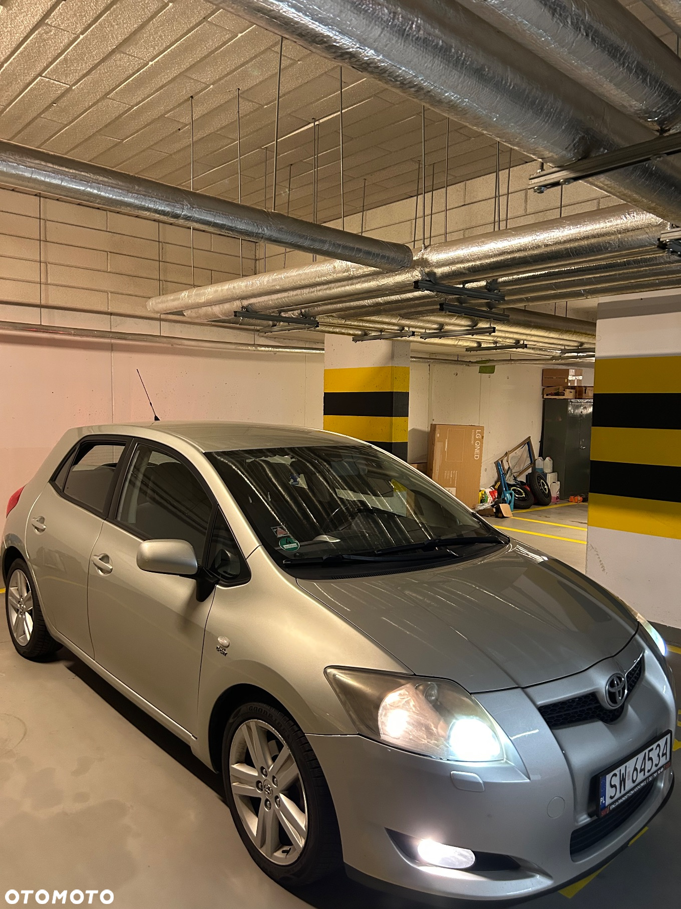 Toyota Auris 2.2 D-4D X + NAVI - 5