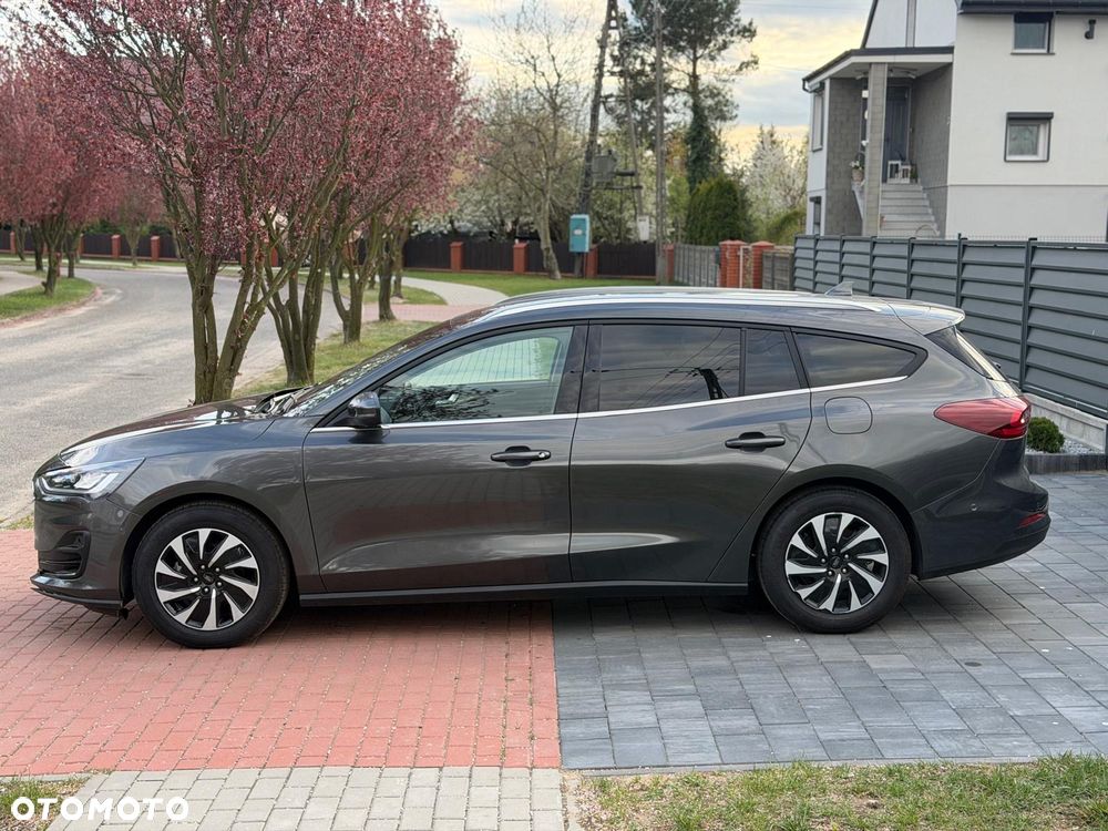 Ford Focus 1.0 EcoBoost Hybrid ACTIVE X - 8