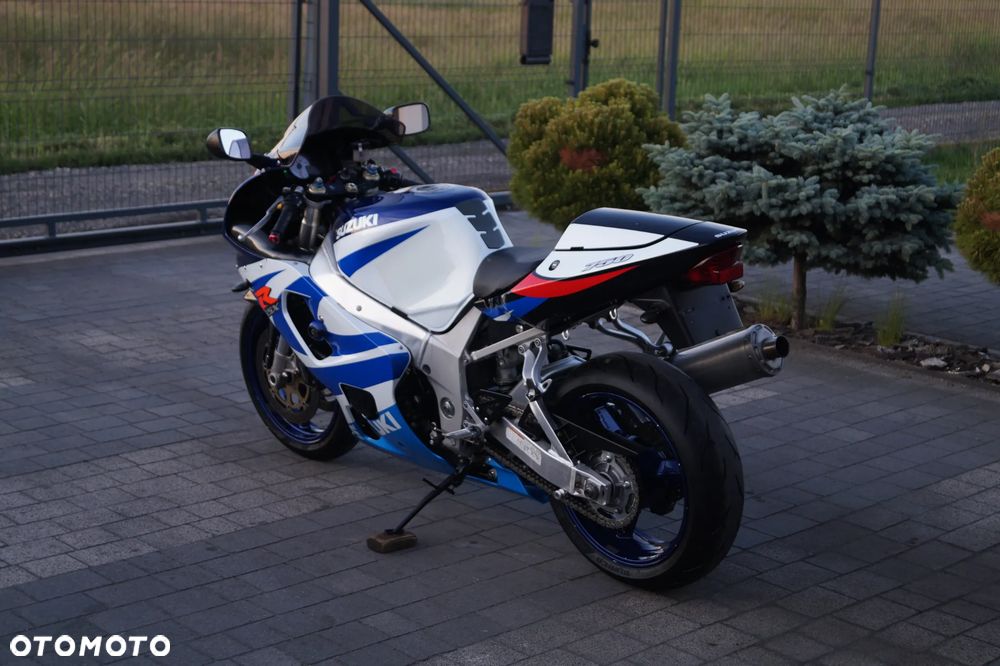 Suzuki GSX-R - 9