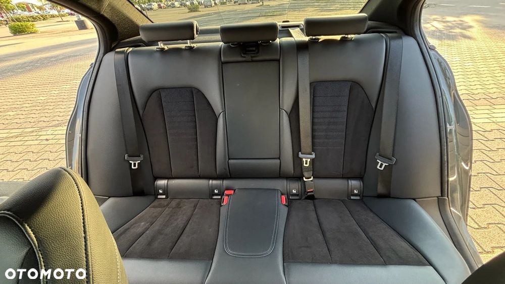 BMW Seria 3 330i xDrive M Sport sport - 13