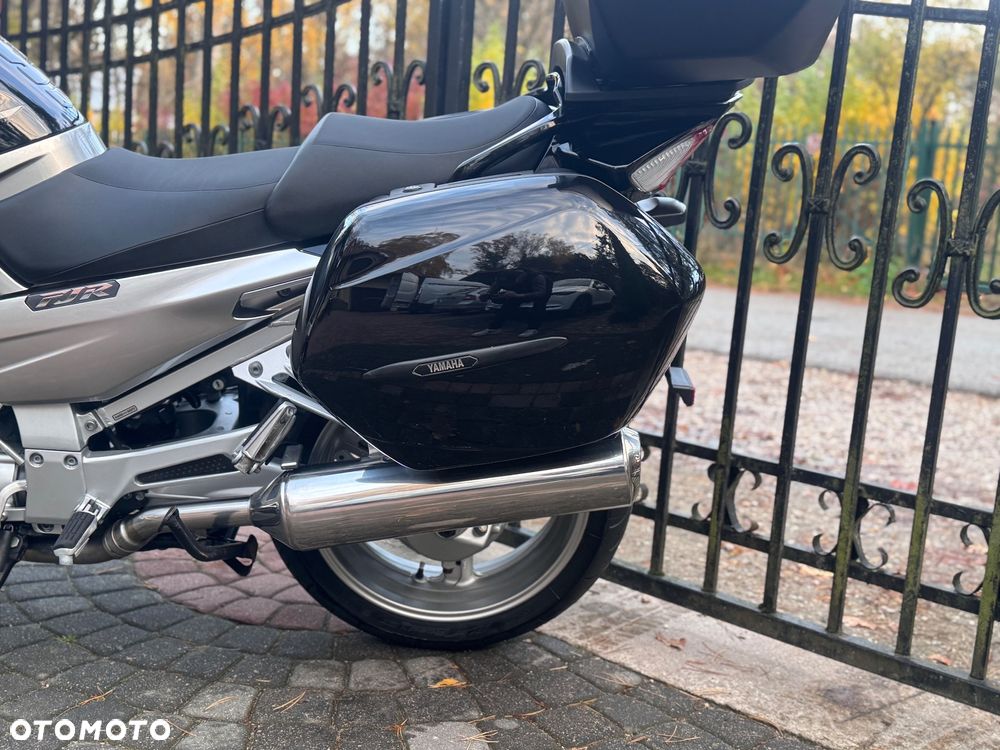 Yamaha FJR - 21