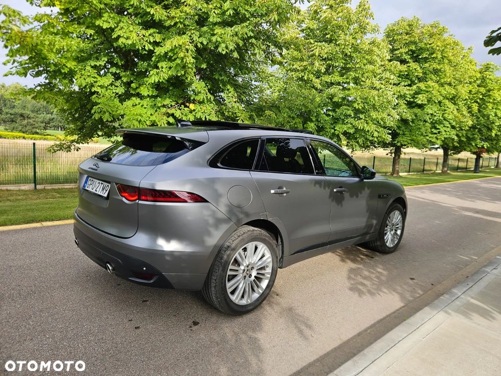 Jaguar F-Pace - 6