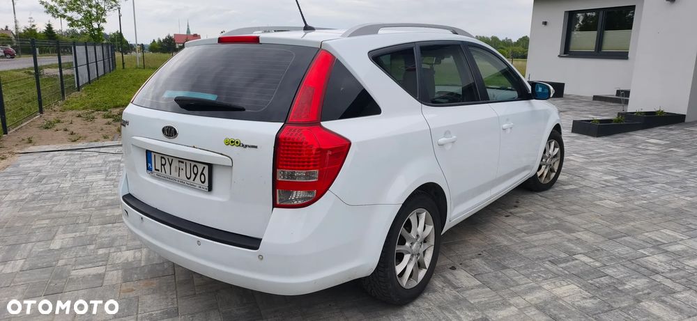 Kia Ceed 1.6 CRDi M - 4