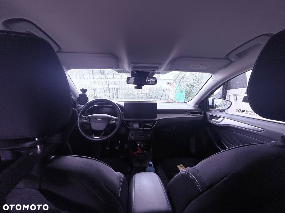Ford Focus 1.0 EcoBoost Titanium Design - 21