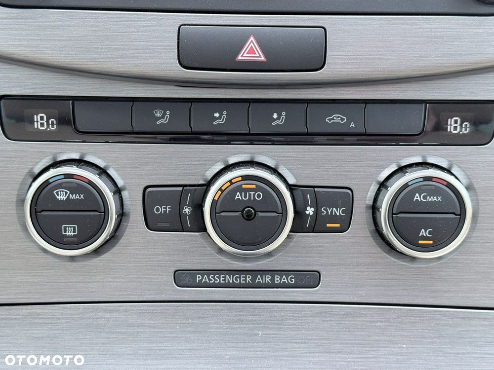 Volkswagen Passat - 17