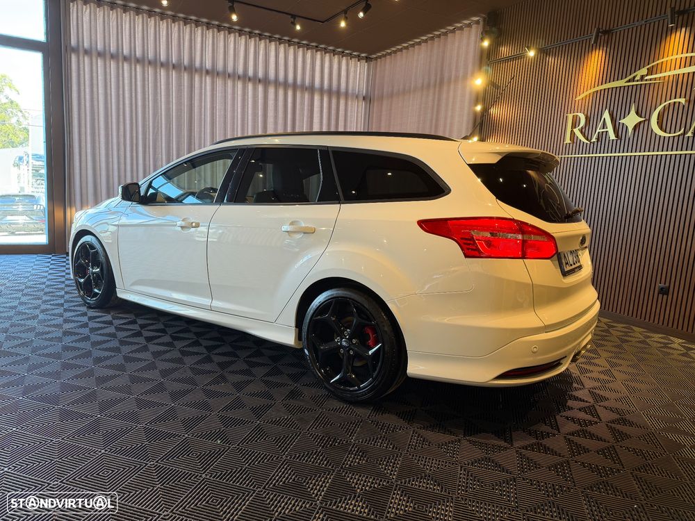 Ford Focus SW 2.0 TDCi ST-2 - 4