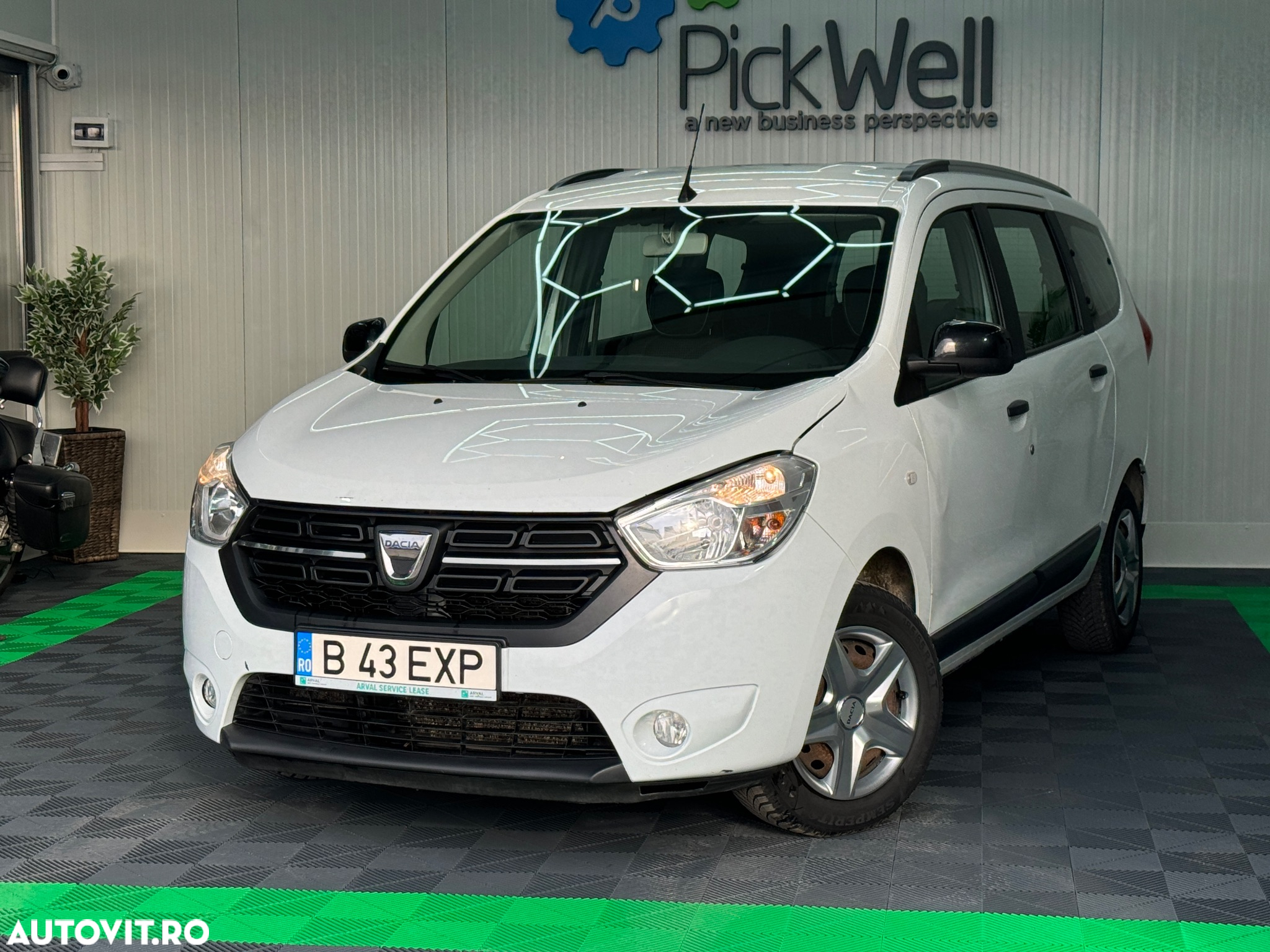 Dacia Lodgy 1.5 Blue dCi SL Techroad - 2