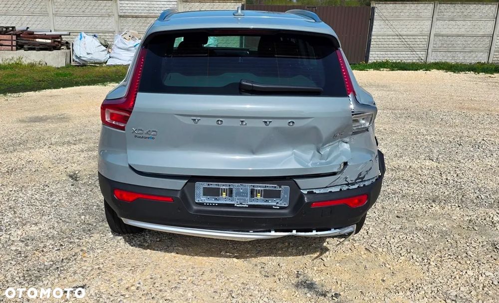 Volvo XC 40 B3 Essential - 10