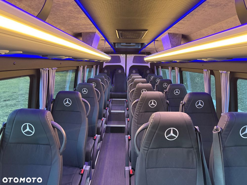 Mercedes-Benz Sprinter 517 - 22