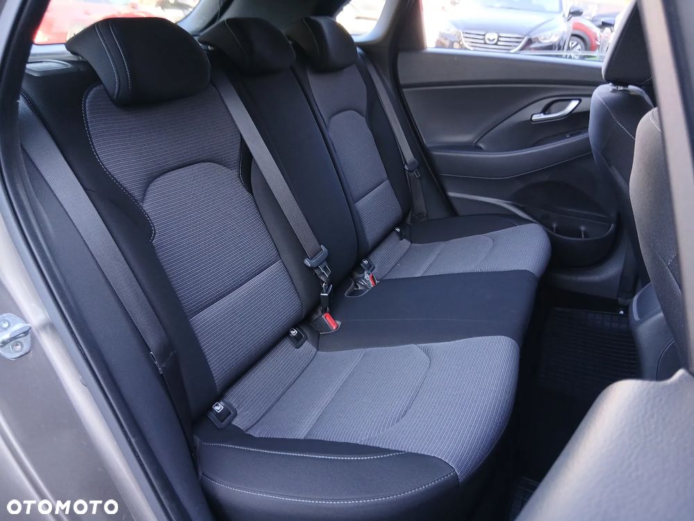 Hyundai i30 1.0 T-GDI GPF Classic + - 15