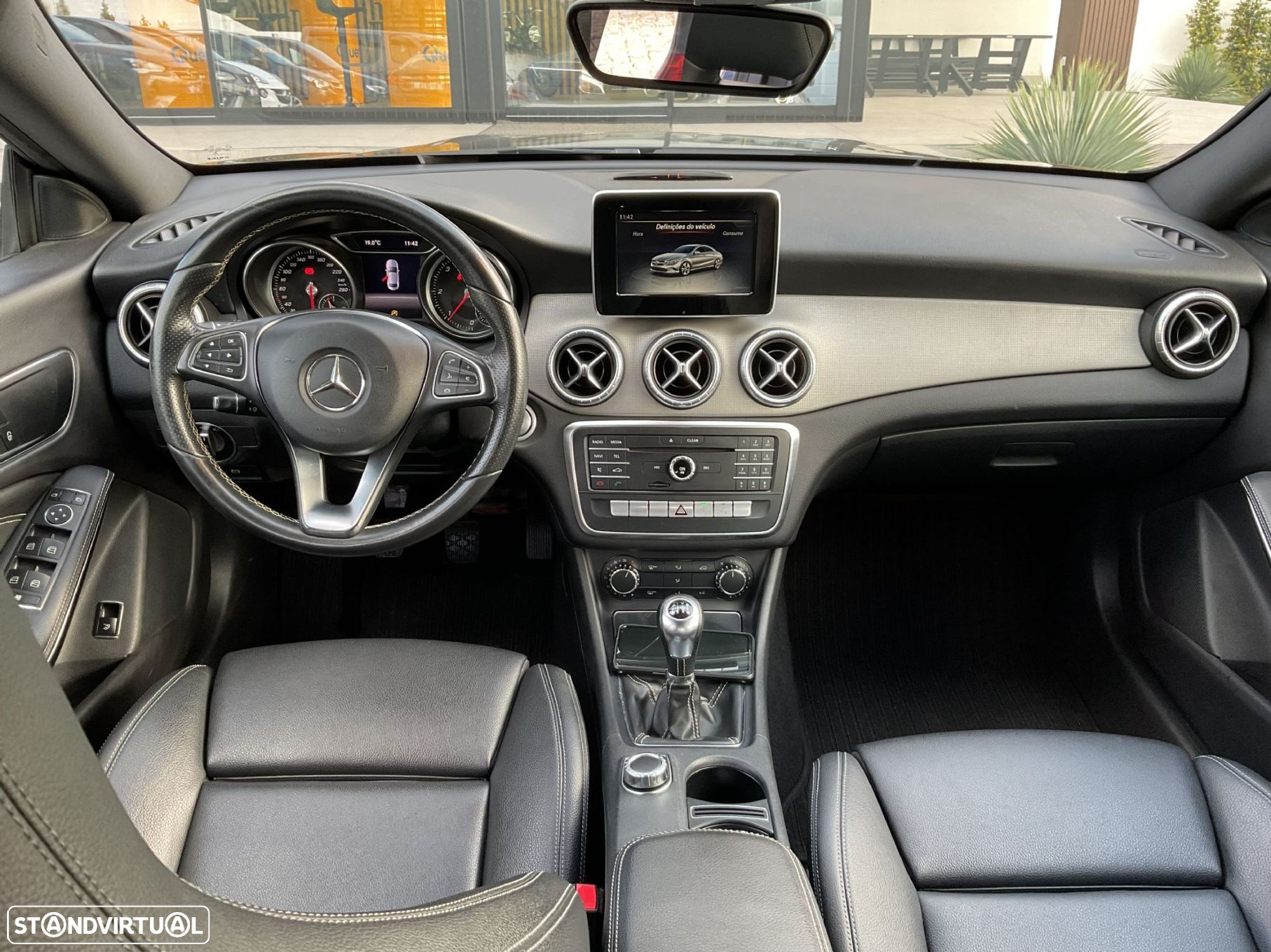 Mercedes-Benz CLA 180 d Urban - 30