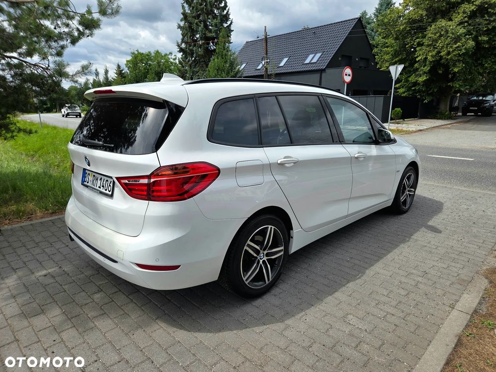 BMW Seria 2 218d Sport-Aut Sport Line - 6