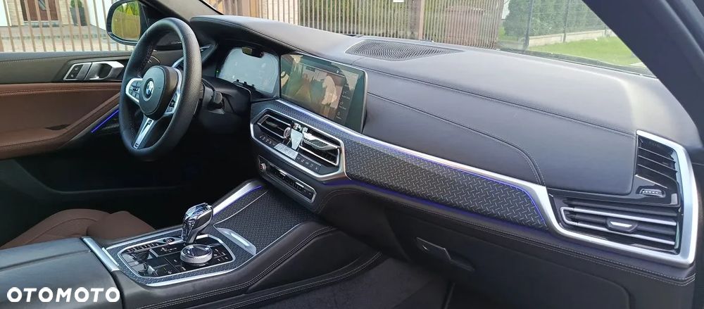 BMW X6 xDrive30d - 16