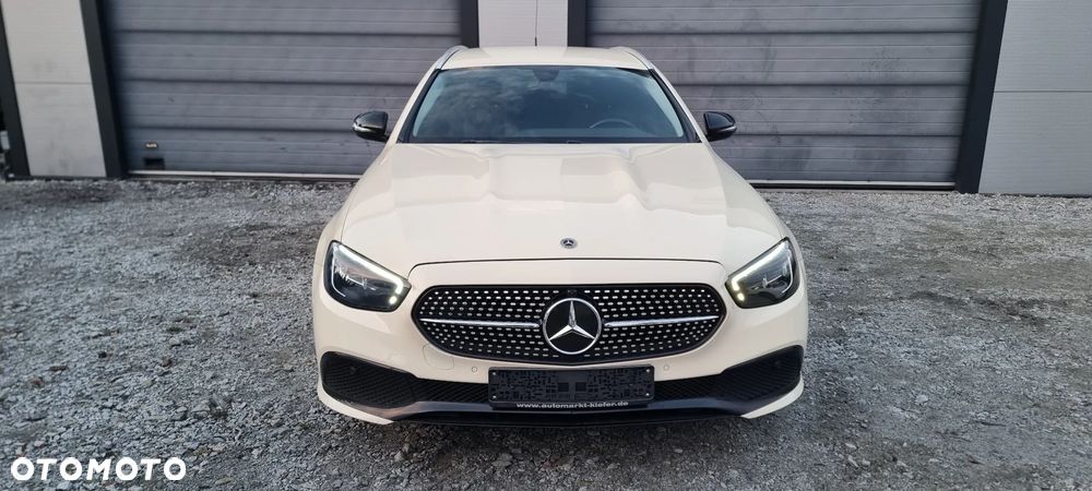 Mercedes-Benz Klasa E 200 d 9G-TRONIC - 9