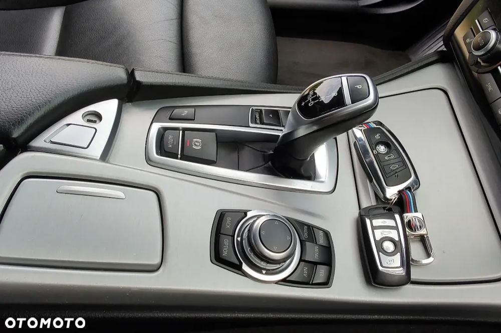 BMW Seria 5 535d Luxury Line - 28