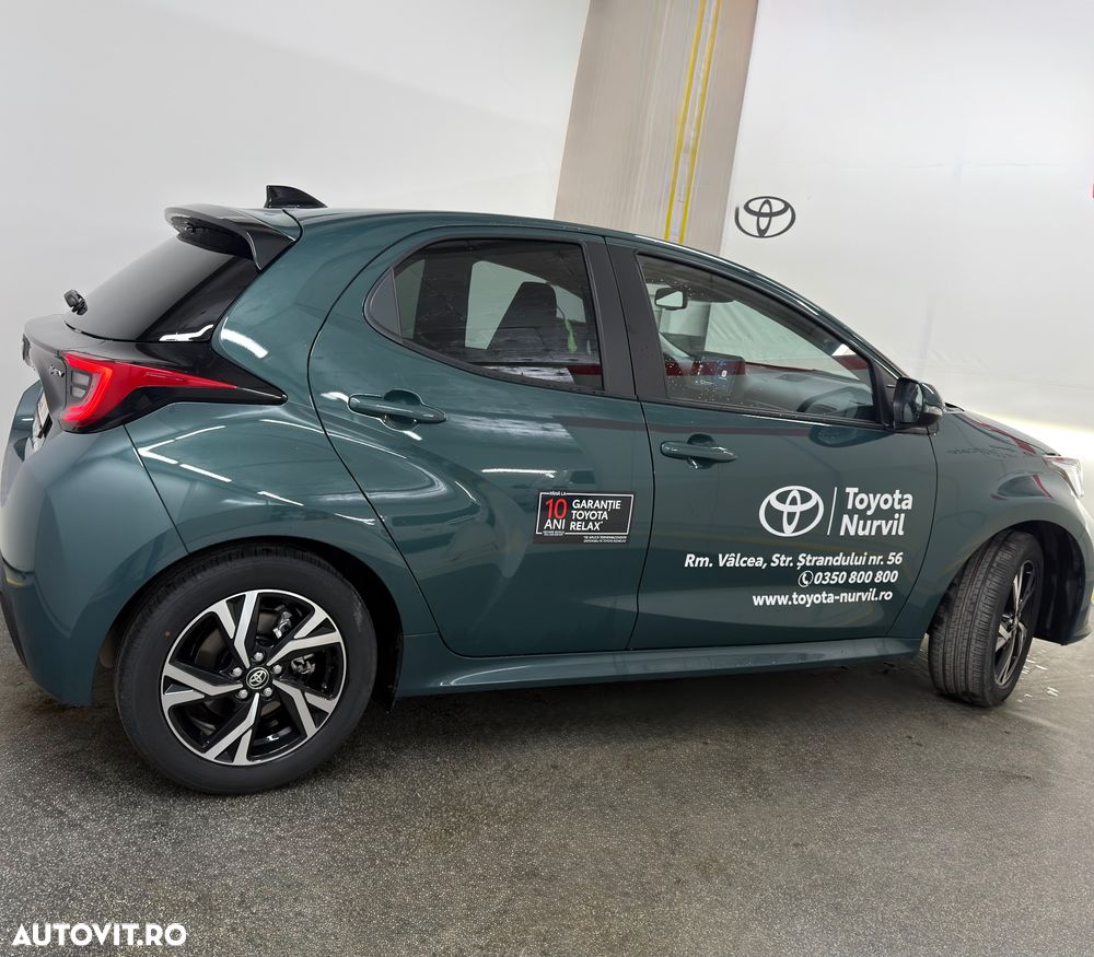 Toyota Yaris - 4