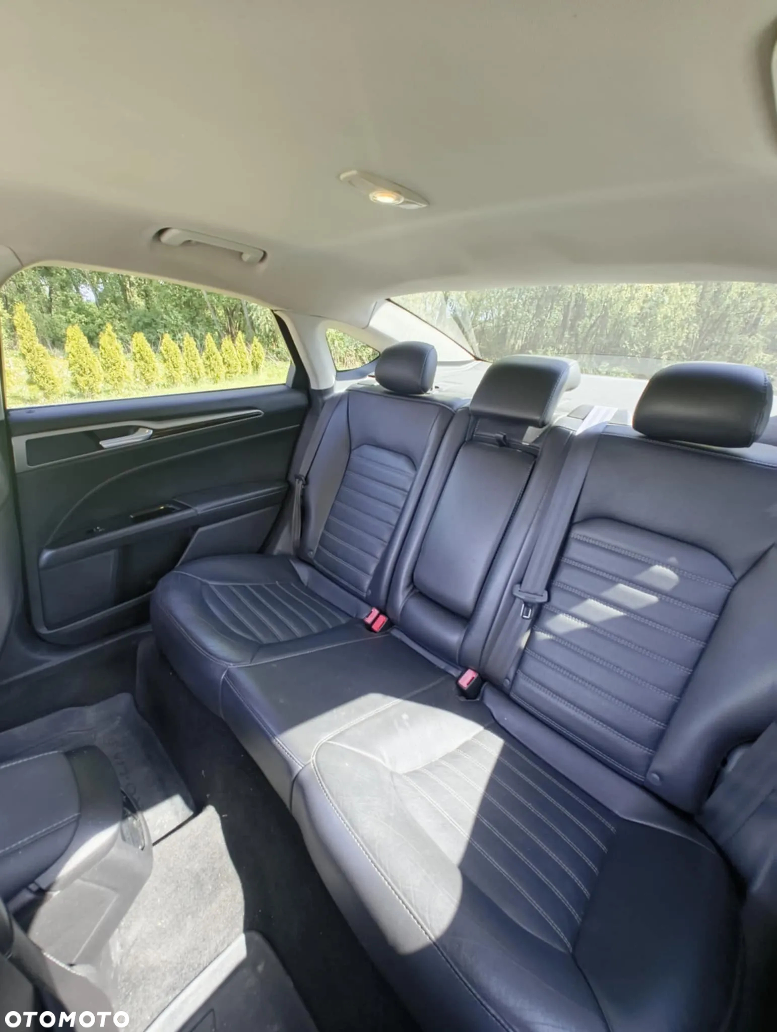Ford Fusion - 12
