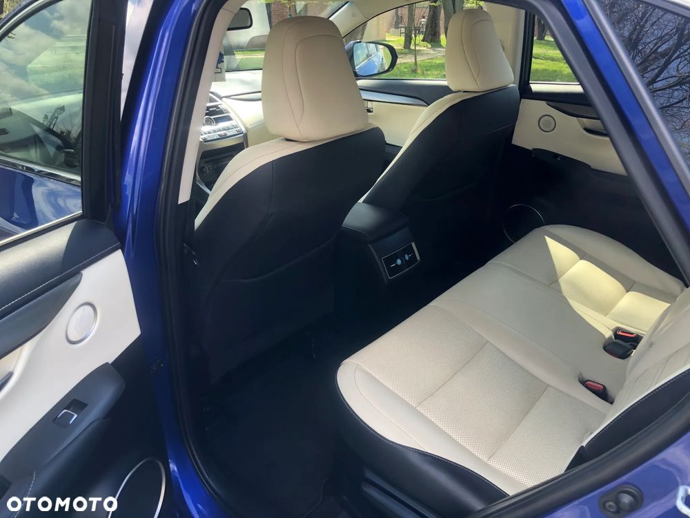 Lexus NX 200t AWD - 23