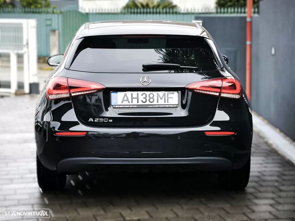Mercedes-Benz A 250 e Style Plus - 13