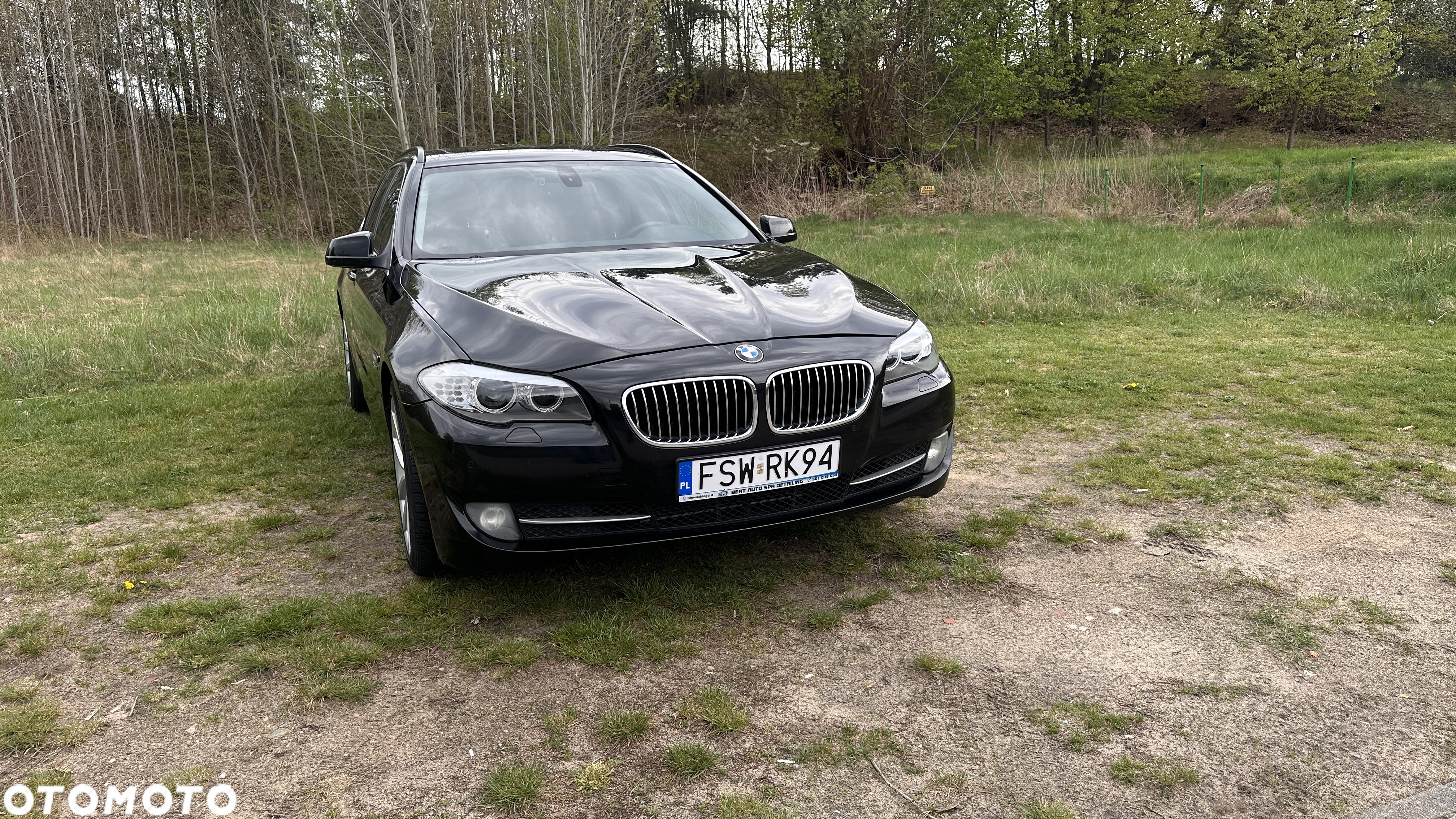 BMW Seria 5 530d xDrive Touring - 3
