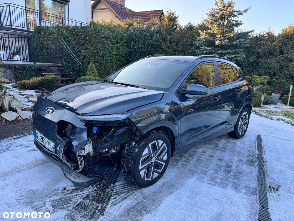 Hyundai Kona Premium - 5