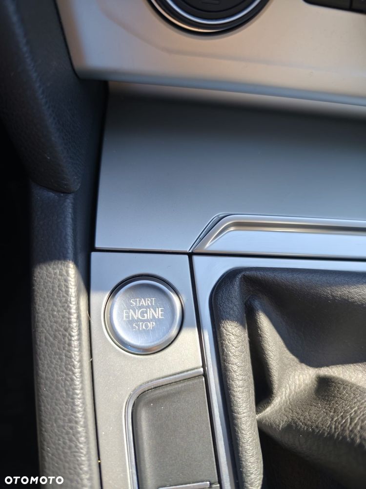 Volkswagen Passat 2.0 TDI (BlueMotion Technology) Comfortline - 20