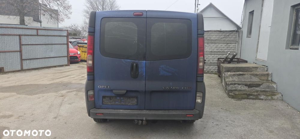OPEL VIVARO TRAFIC II 23U zderzak tył komplet - 1
