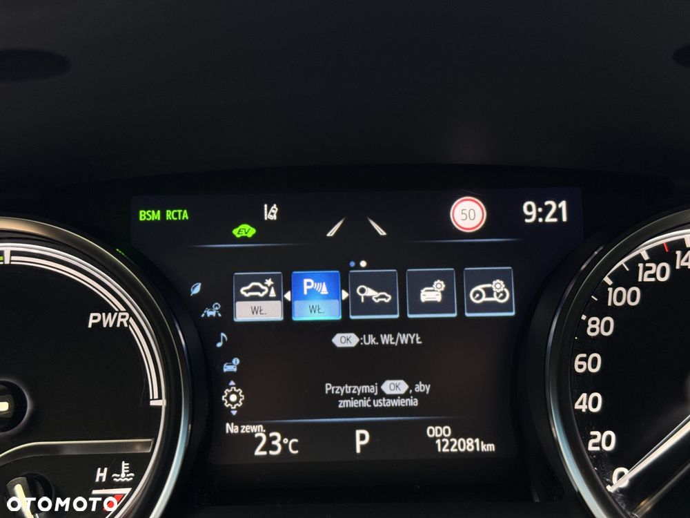 Toyota Camry 2.5 Hybrid Executive CVT - 27