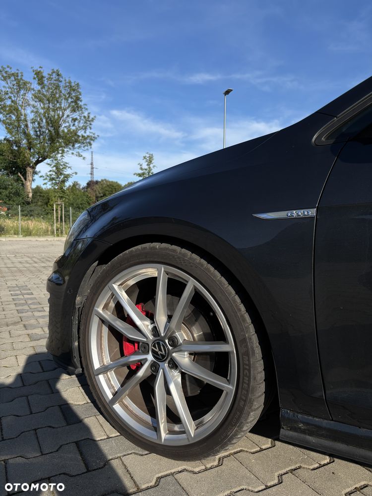 Volkswagen Golf - 9