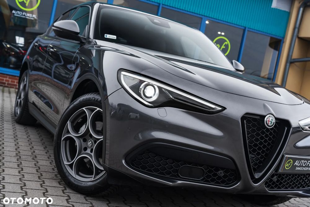 Alfa Romeo Stelvio 2.0 Turbo Sprint Q4 - 6