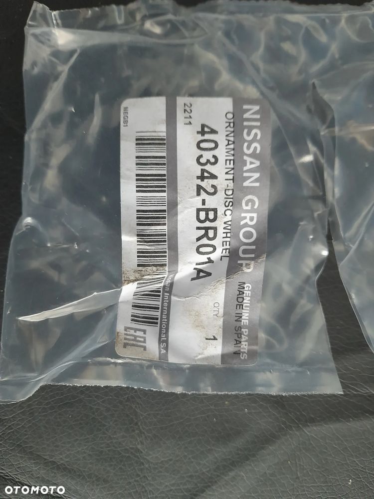 Dekielek Nissan SREBRNY 40342-BR01A 55MM - 5