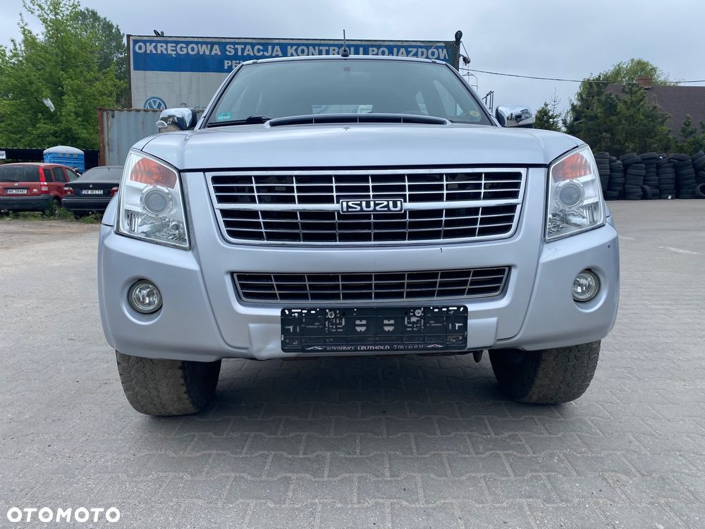 Isuzu D-Max 4x4 Double Cab Custom - 2