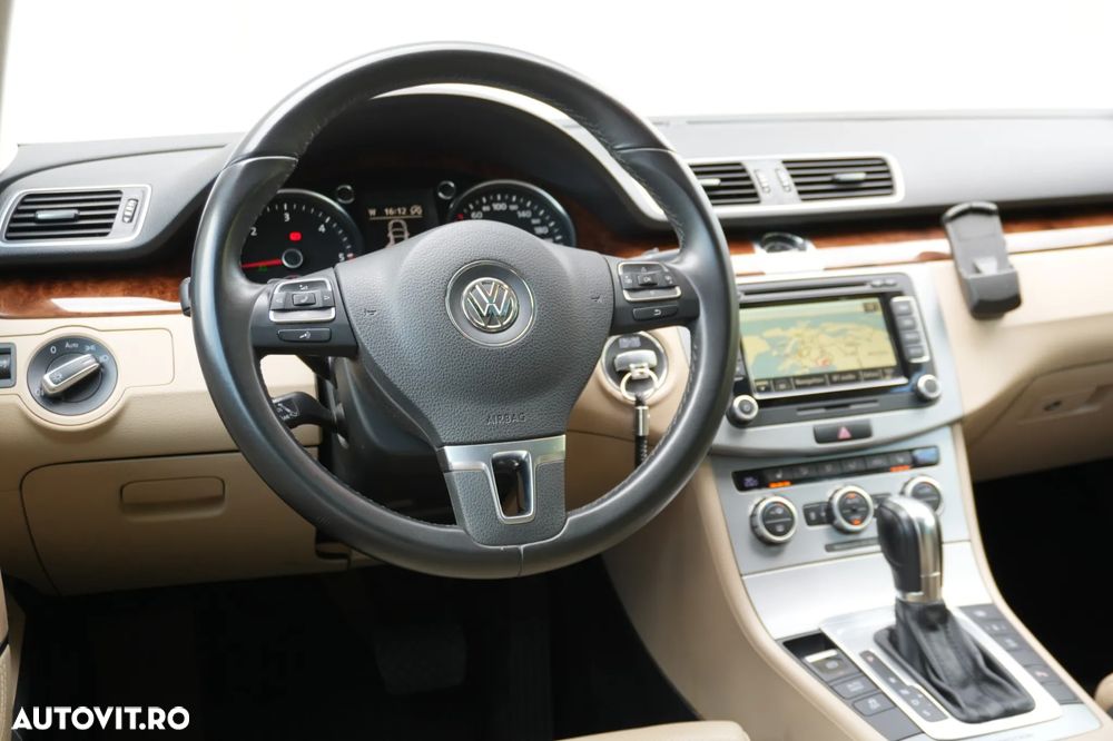 Volkswagen Passat CC 2.0 TDI 4Motion BlueMotion Technology DSG - 16