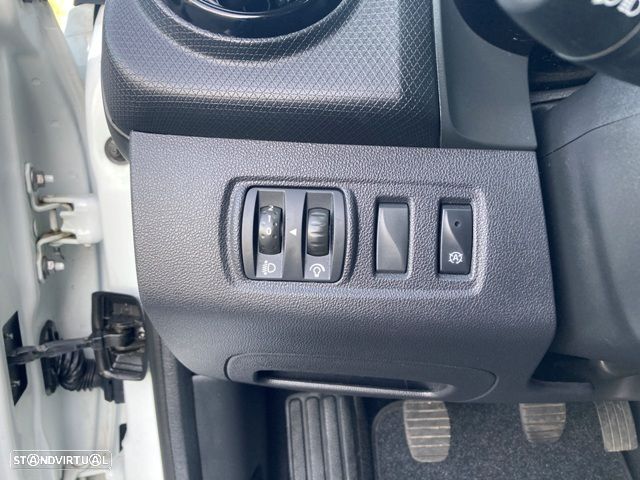 Renault Clio TCe 90 Limited - 15