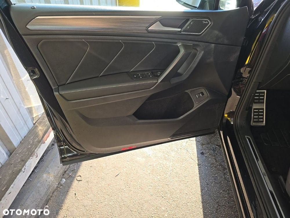 Volkswagen Tiguan - 13