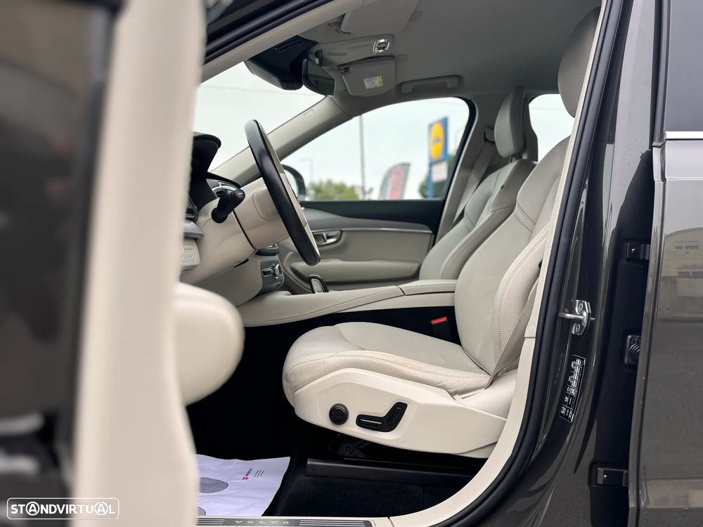 Volvo XC 90 2.0 T8 PHEV Momentum AWD - 7